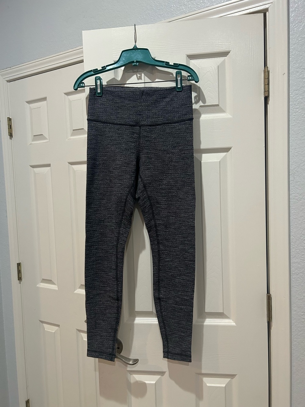 lululemon athletica Girls' Dark Charcoal Heather Leggings